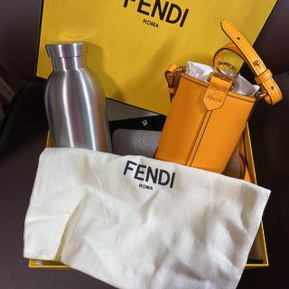 フェンディ(FENDI)の定価83600円★フェンディ fendi ボトルホルダー(タンブラー)