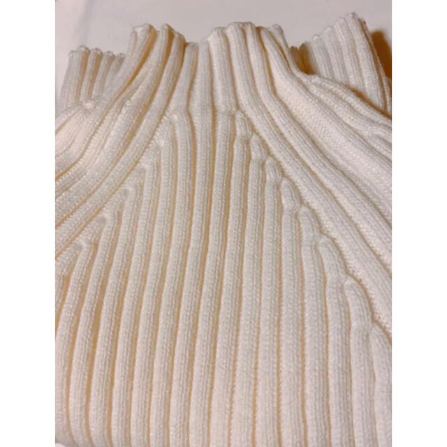dholic(ディーホリック)のnugu / hit corduroy knit ops（ホワイト） レディースのワンピース(ロングワンピース/マキシワンピース)の商品写真