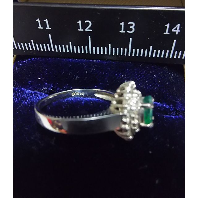 宝石店購入　未使用　指輪　リング　プラチナ　エメラルド　ダイヤ　K18