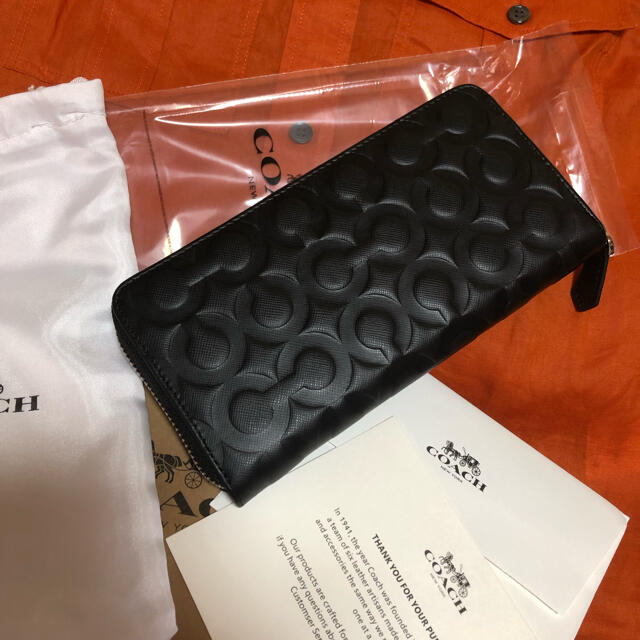 COACHラウンドファスナー長財布