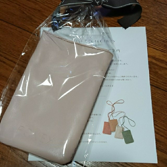 FOXEY(フォクシー)の✿FOXEY スマホバッグ ノベルティ✿ レディースのバッグ(その他)の商品写真