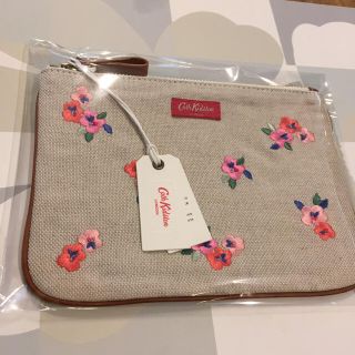 キャスキッドソン(Cath Kidston)のキャスキッドソン　リネン　ポーチ　小花柄　お買い得(ポーチ)