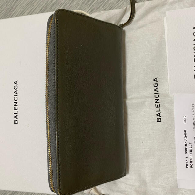 Balenciaga(バレンシアガ)のBALENCIAGA  長財布　グレージュ レディースのファッション小物(財布)の商品写真