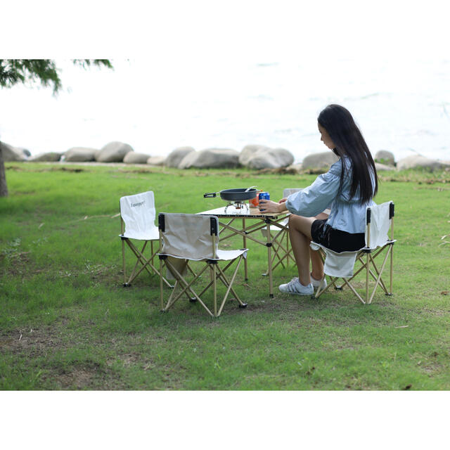 新品お得 折りテーブル×1 ハイキング の通販 by ナカノ's shop｜ラクマ キャンプ椅子 ×4 軽量コンパクト SALE安い