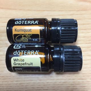 ドテラ  kumquat、ホワイトグレープフルーツ5ml  2点セット新品未使用(エッセンシャルオイル（精油）)