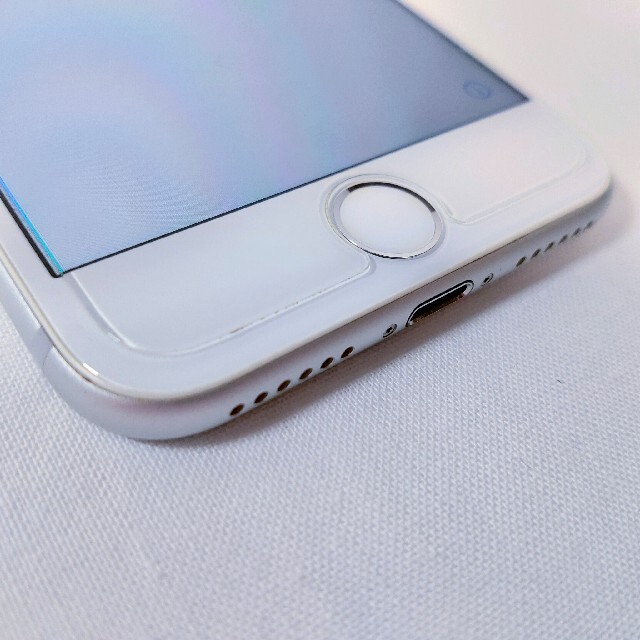iPhone 7 Silver 32 GB docomo 7