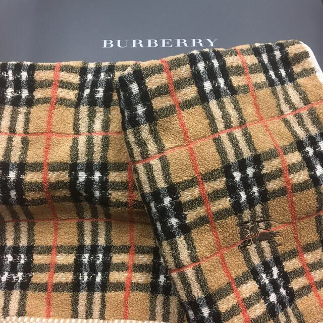 BURBERRY - レア BURBERRY バーバリー バスタオルの通販 by ibuki|バーバリーならラクマ BURBERRY - レア BURBERRY バーバリー バスタオルの通販 by ibuki|バーバリーならラクマ