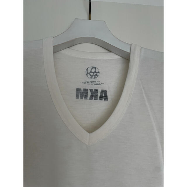安い超特価 AKM - A00088/AKMエイケイエムcotton smooth V neck cutの通販 by 送料無料!
値引きNG|エイケイエムならラクマ 低価格安