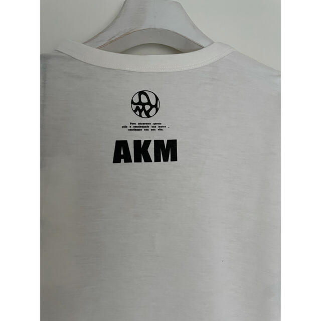 安い超特価 AKM - A00088/AKMエイケイエムcotton smooth V neck cutの通販 by 送料無料!
値引きNG|エイケイエムならラクマ 低価格安