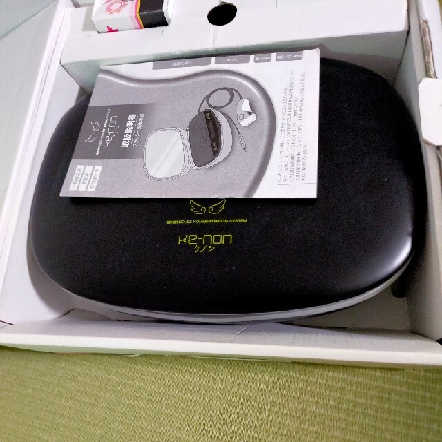 ケノン(家庭用脱毛器)(箱、説明書、サングラス、エクストラ