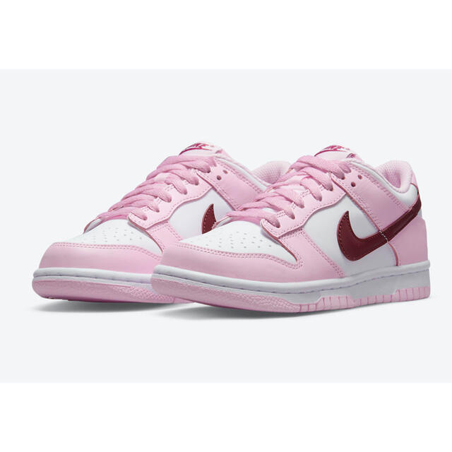 靴/シューズNIKE GS DUNK LOW "TULIP PINK" 24cm