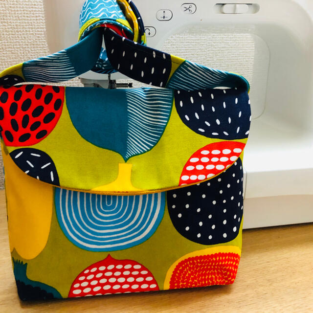 marimekko(マリメッコ)のマリメッコ KOMPOTTI kids 斜め掛けバック　ハンドメイド ハンドメイドのファッション小物(バッグ)の商品写真