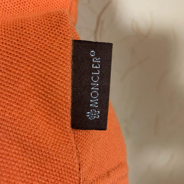MONCLER(モンクレール)のMONCLER モンクレール スキッパー 半袖 S メンズ オレンジ メンズのトップス(ポロシャツ)の商品写真