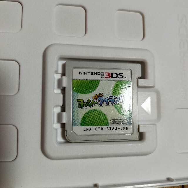 ヨッシー New アイランド 3DS エンタメ/ホビーのゲームソフト/ゲーム機本体(携帯用ゲームソフト)の商品写真