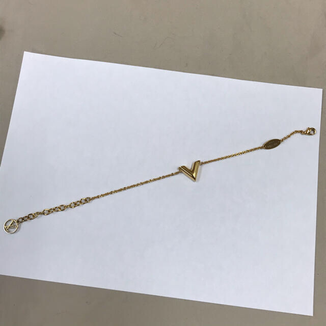 LOUIS VUITTON(ルイヴィトン)の【せい様専用】 ❤︎美品❤︎ ルイヴィトン　エッセンシャル Ｖ 　【正規品】 レディースのアクセサリー(ブレスレット/バングル)の商品写真