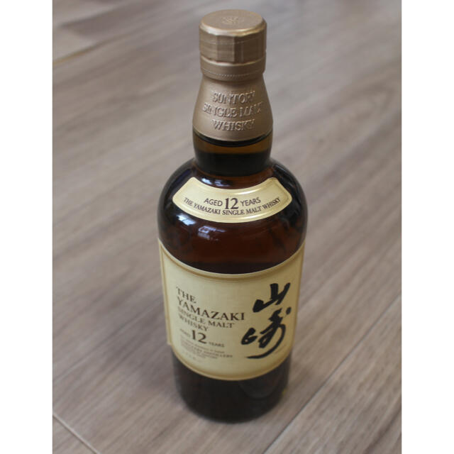 サントリー(サントリー)の【新品・未開封】山崎 12年 700ml 食品/飲料/酒の酒(ウイスキー)の商品写真