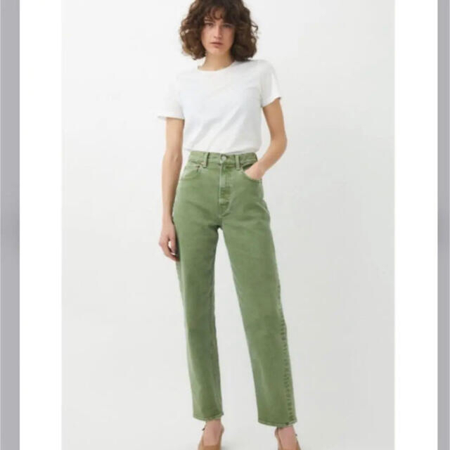 moussy(マウジー)のmoussy PLAIN JEANS COLOR STRAIGHTグリーン レディースのパンツ(デニム/ジーンズ)の商品写真