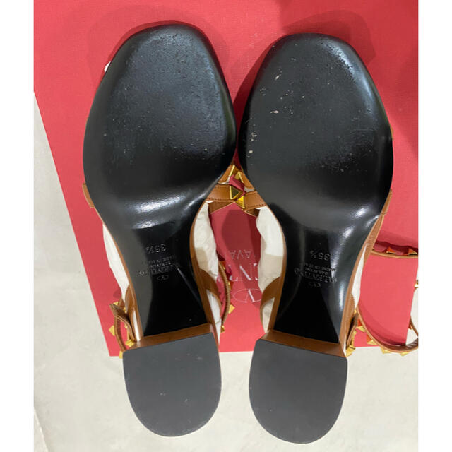 VALENTINO(ヴァレンティノ)の値下げVALENTINO バレンチノ　ヴァレンティノ　サンダル レディースの靴/シューズ(サンダル)の商品写真