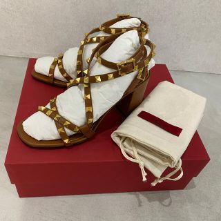 ヴァレンティノ(VALENTINO)の値下げVALENTINO バレンチノ　ヴァレンティノ　サンダル(サンダル)