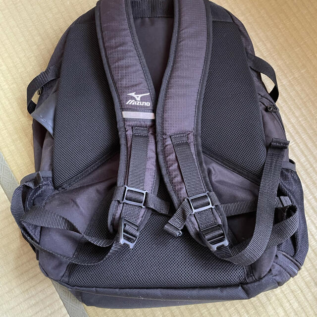 MIZUNO(ミズノ)のミズノカバン 靴収納ケースつき　ぽるてっちさん専用 レディースのバッグ(リュック/バックパック)の商品写真