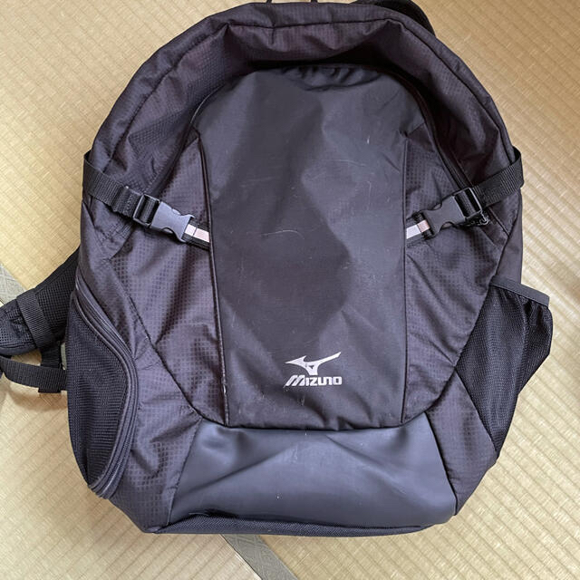 MIZUNO(ミズノ)のミズノカバン 靴収納ケースつき　ぽるてっちさん専用 レディースのバッグ(リュック/バックパック)の商品写真