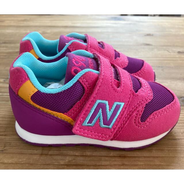 New Balance(ニューバランス)のニューバランス  ベビー スニーカー 12.5cm ピンク ファーストシューズ キッズ/ベビー/マタニティのベビー靴/シューズ(~14cm)(スニーカー)の商品写真