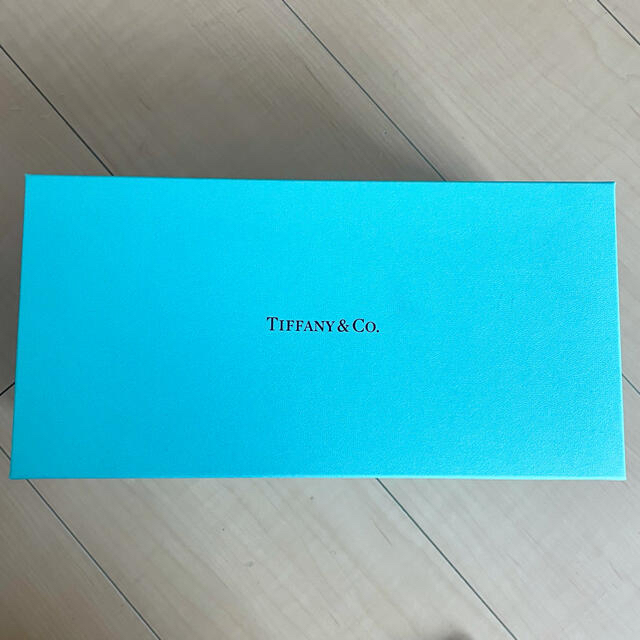 Tiffany & Co.(ティファニー)のティファニー ペアマグカップ ブルーリボンボックス　マグカップ　Tiffany キッズ/ベビー/マタニティの授乳/お食事用品(マグカップ)の商品写真