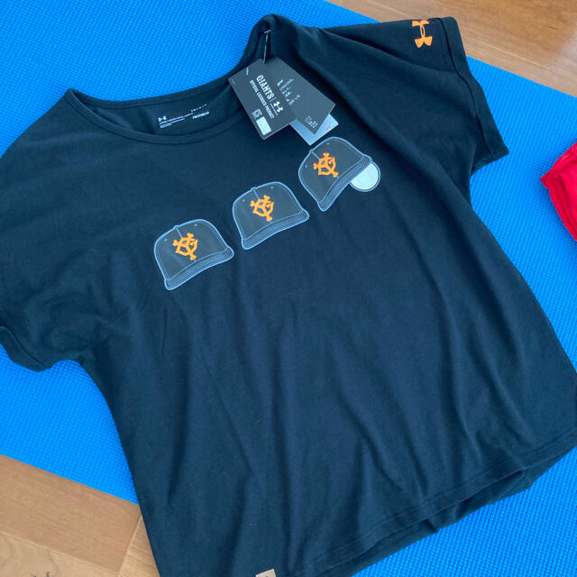 UNDER ARMOUR(アンダーアーマー)の限定値下げ★アンダーアーマー★UNDER ARMOUR レディースシャツ レディースのトップス(Tシャツ(半袖/袖なし))の商品写真