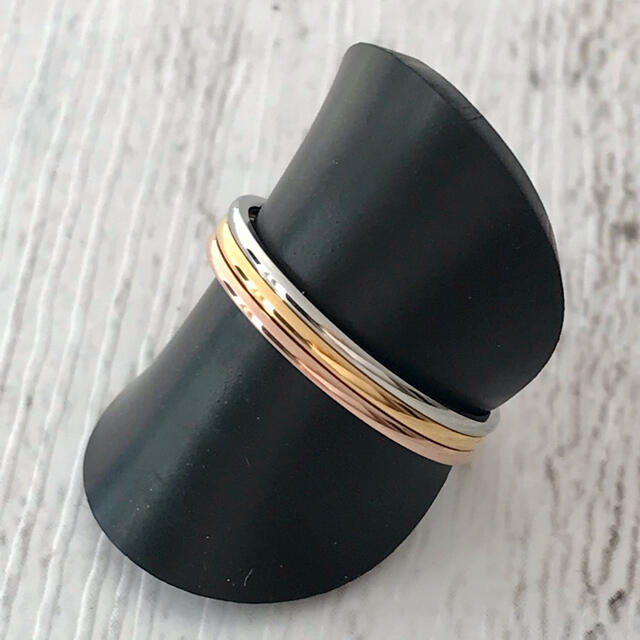 シルブル3色 セットリング ピンキーリング ステンレスリング 金属アレルギー対応 レディースのアクセサリー(リング(指輪))の商品写真