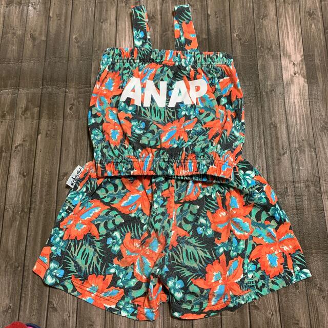 ANAP Kids(アナップキッズ)のANAP kids  ボタニカル柄　セットアップ キッズ/ベビー/マタニティのキッズ服女の子用(90cm~)(Tシャツ/カットソー)の商品写真