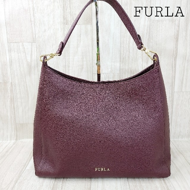 FURLA フルラ レザー ショルダーバッグ 8-20 - ショルダーバッグ