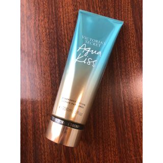 ヴィクトリアズシークレット(Victoria's Secret)のヴィクトリアシークレット　AquaKiss(ボディローション/ミルク)