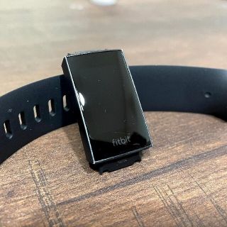 Fitbit Charge3 （本体）(トレーニング用品)