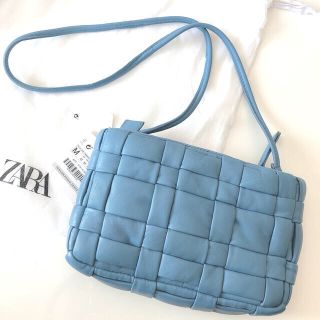 ザラ(ZARA)のZARA キルト加工プリーツ入りレザークロスボディバッグ(ショルダーバッグ)