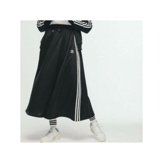 アディダス(adidas)の【新品/未使用】アディダス オリジナル ロングサテンスカート(ロングスカート)