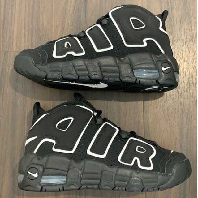 NIKE(ナイキ)の⭐23㎝⭐海外正規品AIR MORE UPTEMPO GSレディース女ウーマン レディースの靴/シューズ(スニーカー)の商品写真