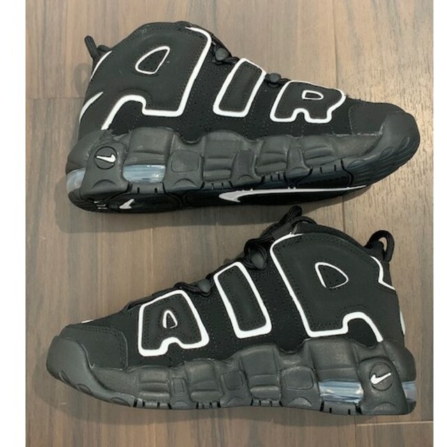 NIKE(ナイキ)の⭐23㎝⭐海外正規品AIR MORE UPTEMPO GSレディース女ウーマン レディースの靴/シューズ(スニーカー)の商品写真