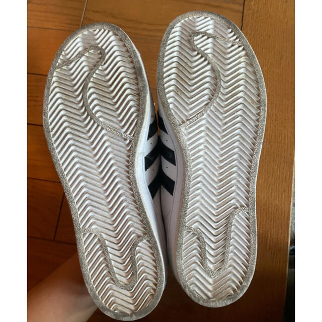 adidas(アディダス)のアディダス　adidas スーパースター　24センチ　美品 レディースの靴/シューズ(スニーカー)の商品写真