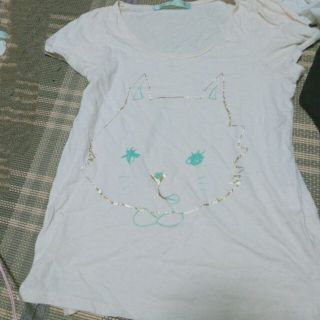 フランシュリッペ(franche lippee)のcherir la femmeシェリーラファム猫tシャツねこカットソー生成り(Tシャツ(半袖/袖なし))