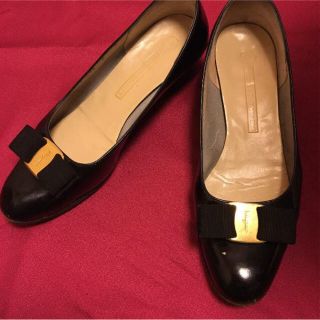 サルヴァトーレフェラガモ(Salvatore Ferragamo)のbenri様専用フェラガモ パンプス ＋スリーアイペンシル セット(ハイヒール/パンプス)