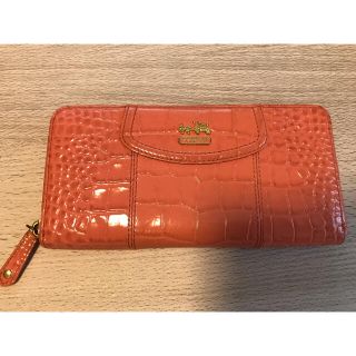 コーチ(COACH)のCOACH  クロコ型押し　ラウンドジップ長財布(財布)