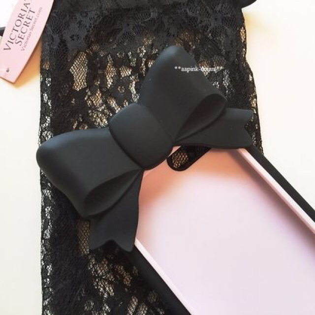 Victoria's Secret(ヴィクトリアズシークレット)の 【限定】ミラー付き☆Cuteなリボンアイフォンケース・Iphone6 スマホ/家電/カメラのスマホアクセサリー(iPhoneケース)の商品写真