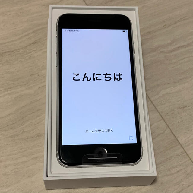 スマホ/家電/カメラiPhoneSE 第2世代 64GB 本体