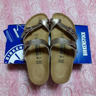 ビルケンシュトック(BIRKENSTOCK)の【未使用】BIRKENSTOCKﾏﾔﾘ　37　ｸﾞﾚｲｽﾌﾙﾄｰﾌﾟ(サンダル)