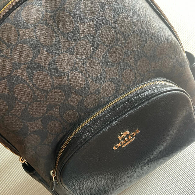 COACH(コーチ)の現物写真あり　coach リュック　カバン レディースのバッグ(リュック/バックパック)の商品写真