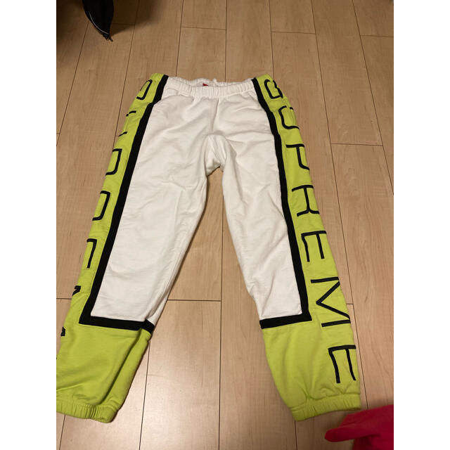 週末限定価格　Supreme Paneled Sweatpant