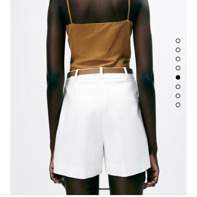 ZARA ベルトディティール ショートパンツ 白