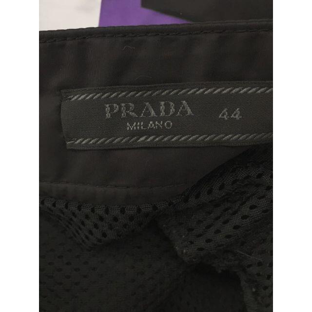 PRADA(プラダ)の正規品 PRADA ショートパンツ メンズ44 ナイロン 黒 ブラック メンズのパンツ(ショートパンツ)の商品写真
