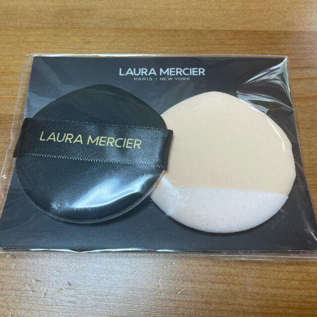 laura mercier - ローラメルシエ クッションスポンジの通販 by Kom's ...