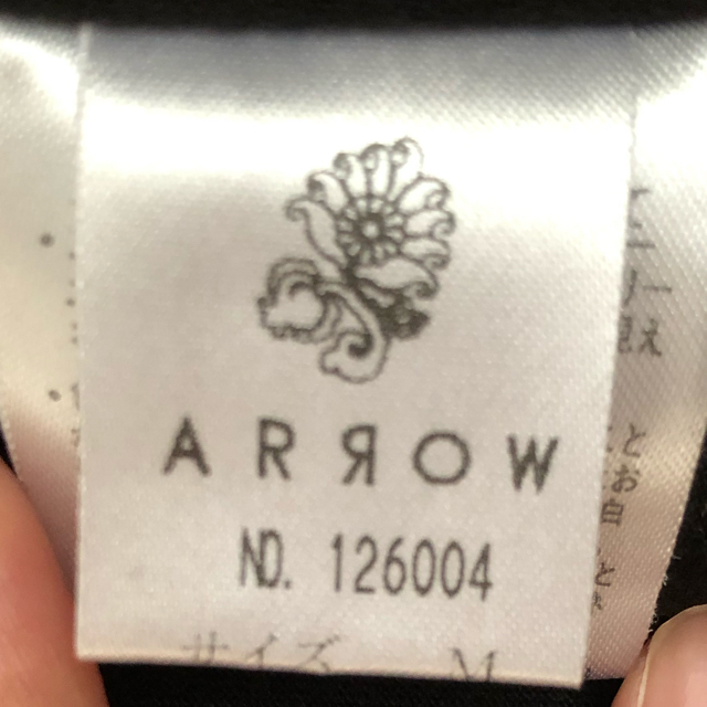 ARROW(アロー)のarrow フード付きジレ レディースのトップス(ベスト/ジレ)の商品写真